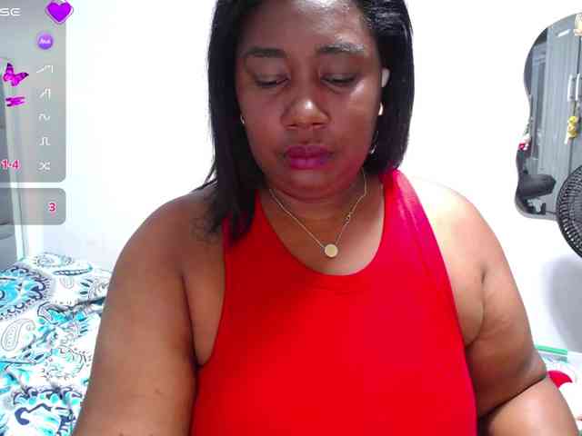 thickebonymilf webcam