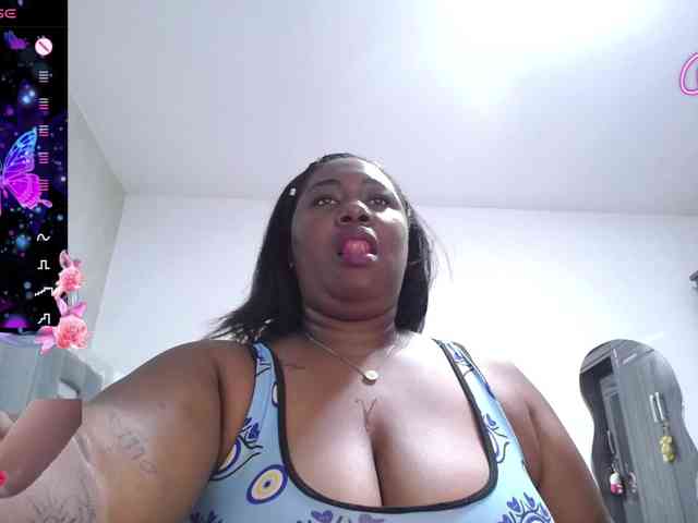 thickebonymilf webcam