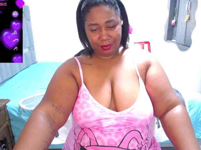 thickebonymilf webcam
