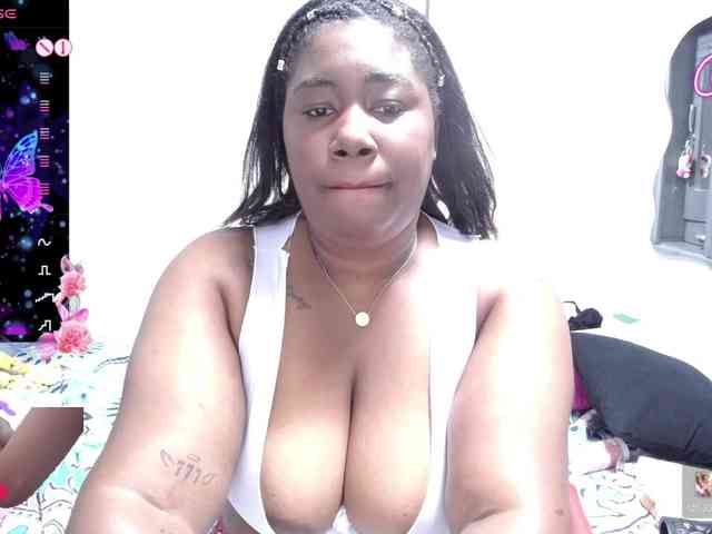 thickebonymilf webcam