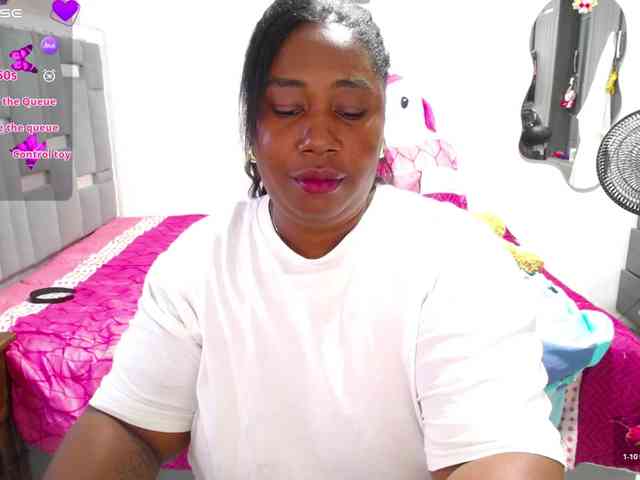 thickebonymilf webcam