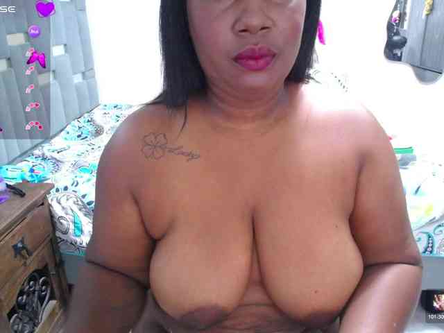 thickebonymilf webcam