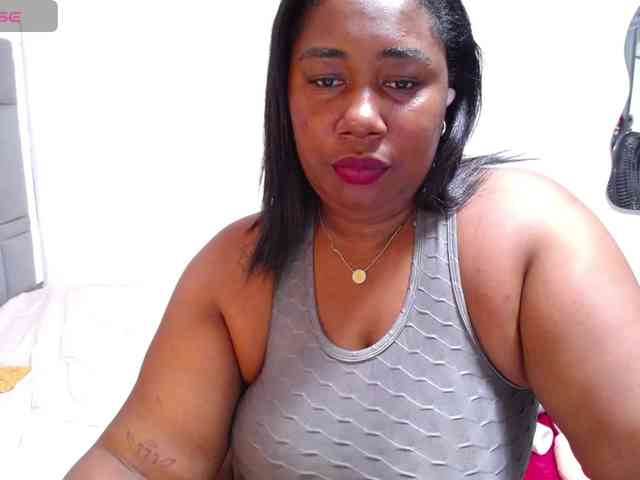 thickebonymilf webcam