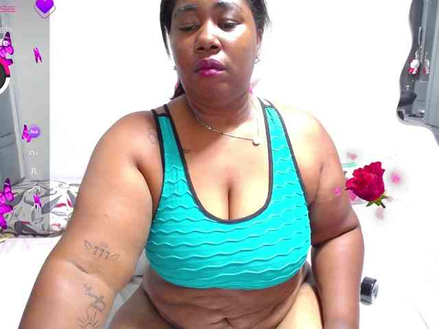 thickebonymilf