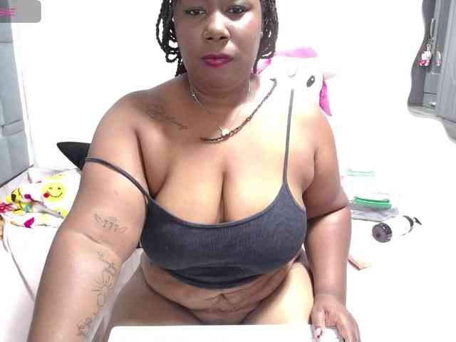 thickebonymilf webcam