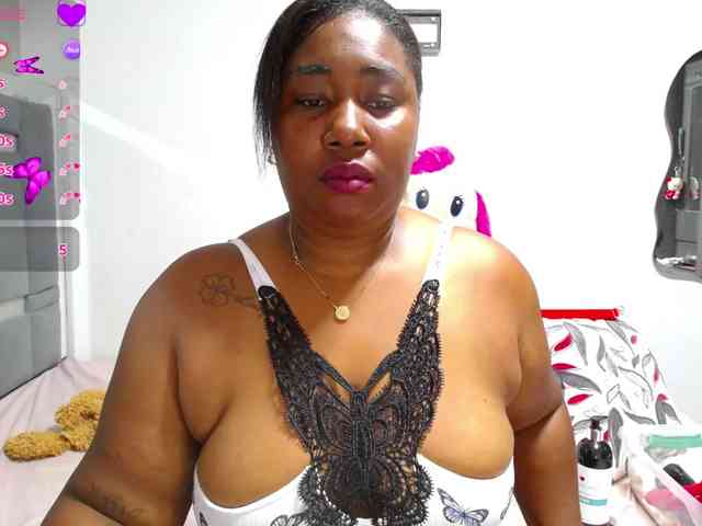 thickebonymilf webcam