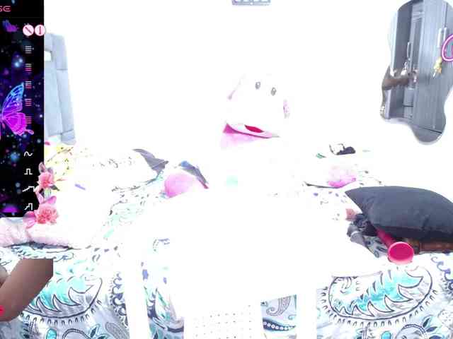 thickebonymilf webcam