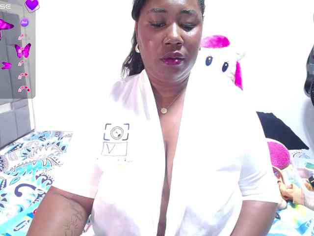 thickebonymilf webcam