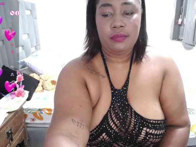 thickebonymilf webcam