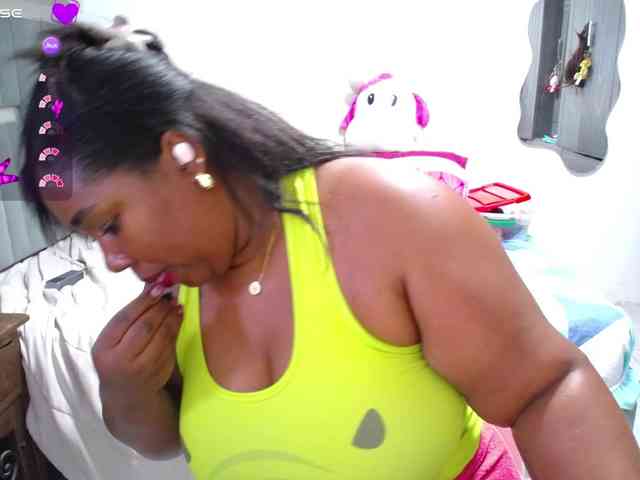 thickebonymilf webcam