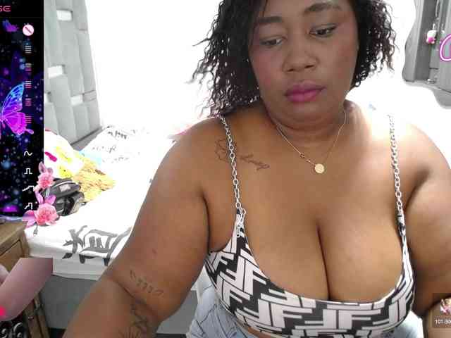 thickebonymilf webcam