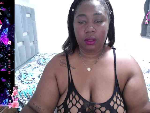 Model: thickebonymilf