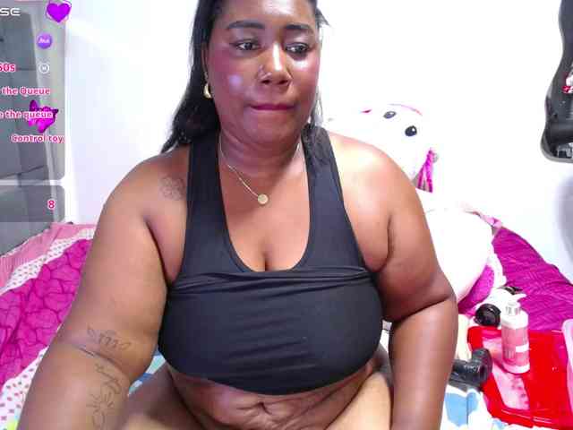 thickebonymilf