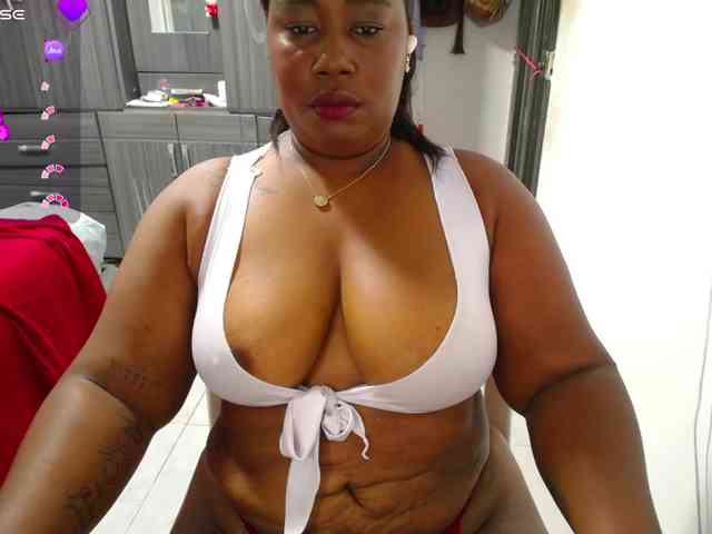 thickebonymilf webcam