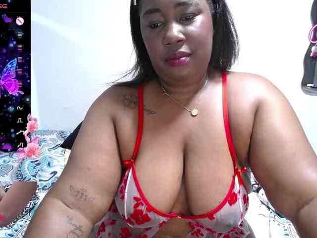 thickebonymilf webcam