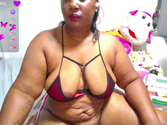thickebonymilf webcam