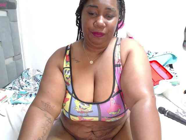 thickebonymilf webcam