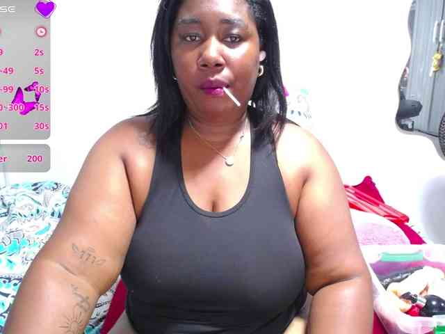 thickebonymilf webcam