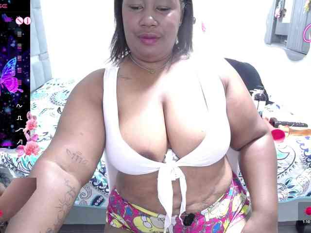 thickebonymilf webcam