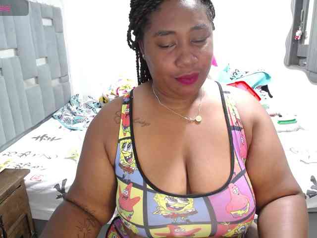 thickebonymilf webcam