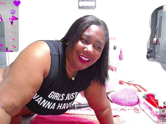 thickebonymilf webcam