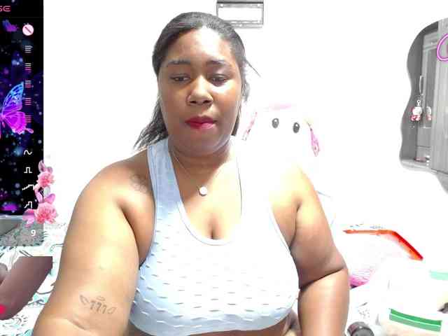 thickebonymilf webcam