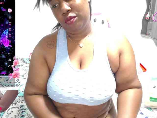 thickebonymilf webcam