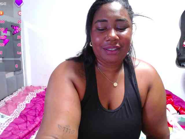thickebonymilf webcam