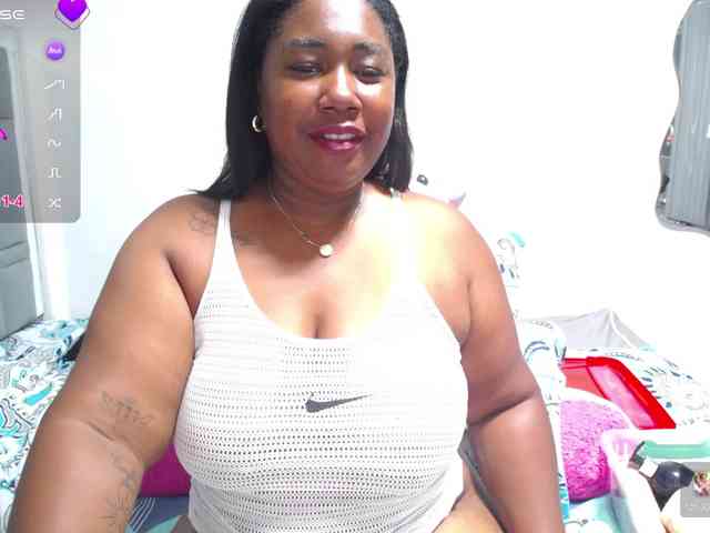 thickebonymilf webcam