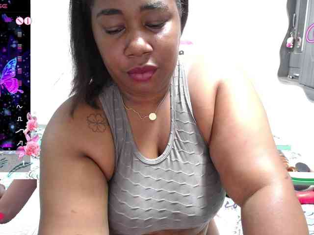 thickebonymilf webcam