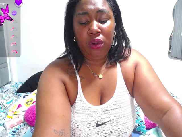 thickebonymilf webcam