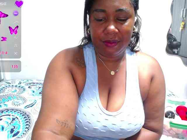 thickebonymilf webcam