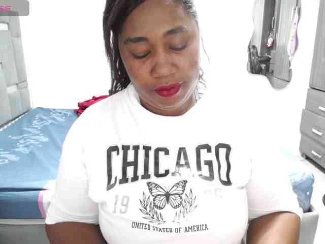 thickebonymilf webcam