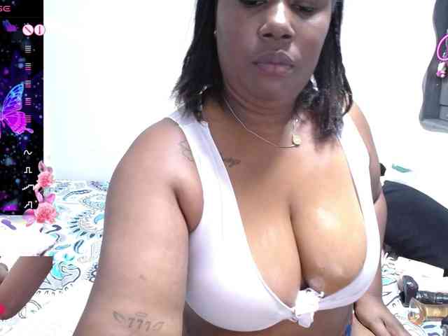 thickebonymilf webcam