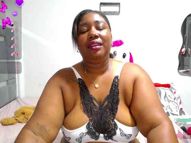 thickebonymilf webcam