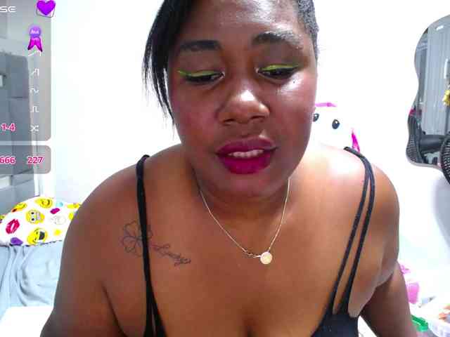 thickebonymilf webcam