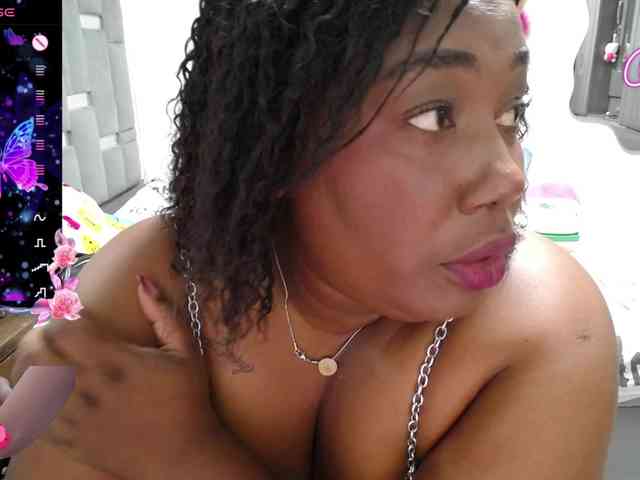 thickebonymilf webcam