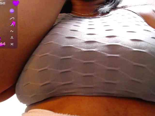 thickebonymilf webcam