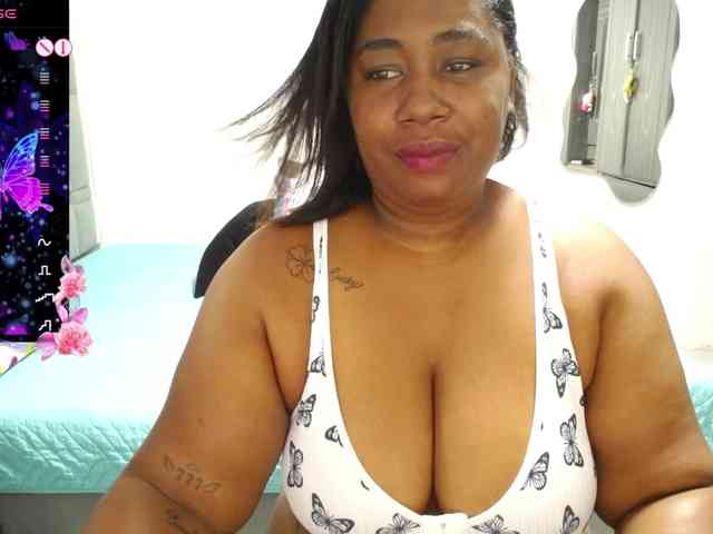 thickebonymilf webcam
