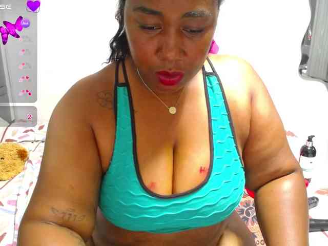 thickebonymilf webcam