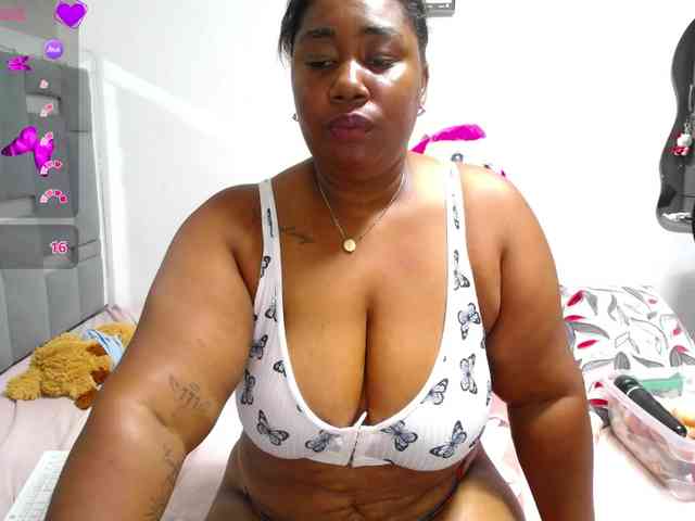 thickebonymilf webcam