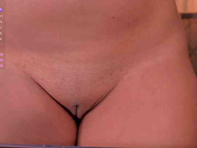 Charlotte-Cox webcam