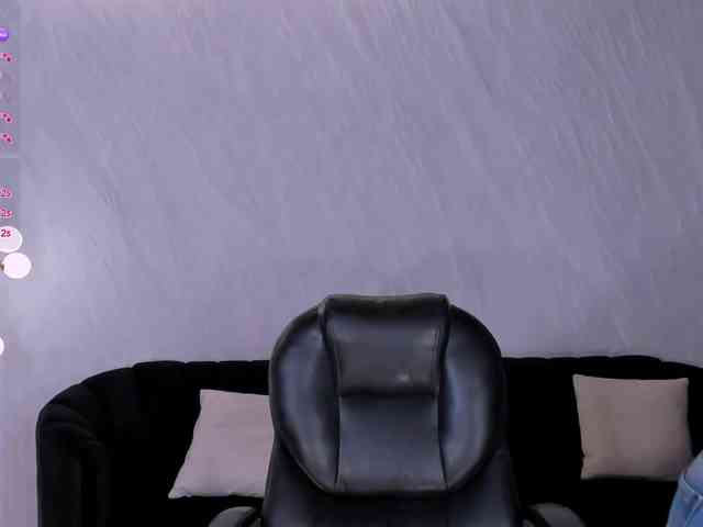 Charlotte-Cox webcam