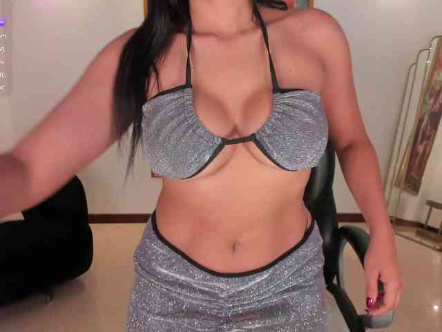 Modelo: Charlotte-Cox