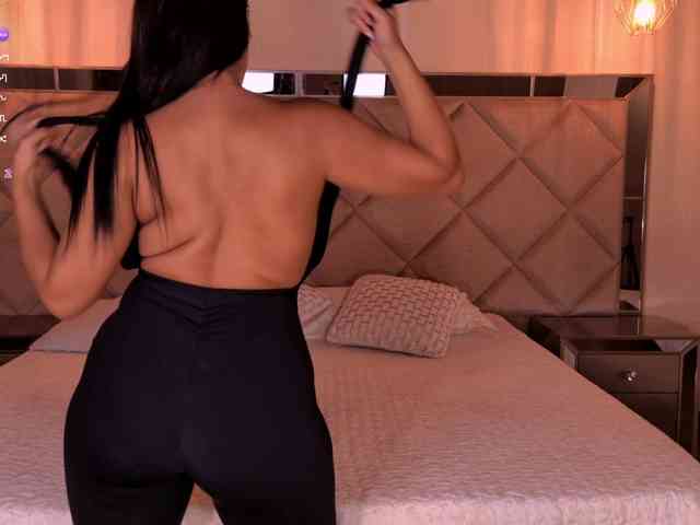 Charlotte-Cox webcam