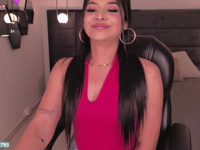 AlyssaDean webcam