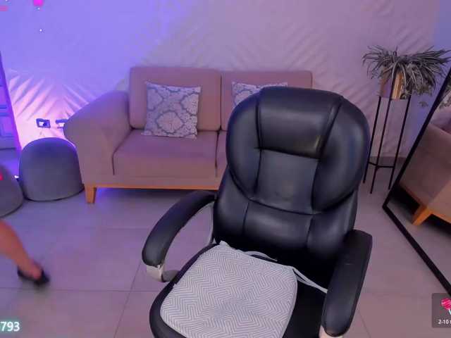 AlyssaDean live cam on BongaCams