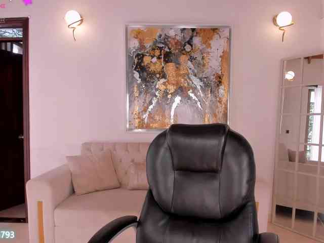 AlyssaDean webcam