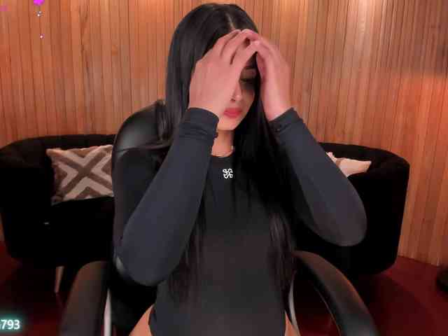 AlyssaDean webcam