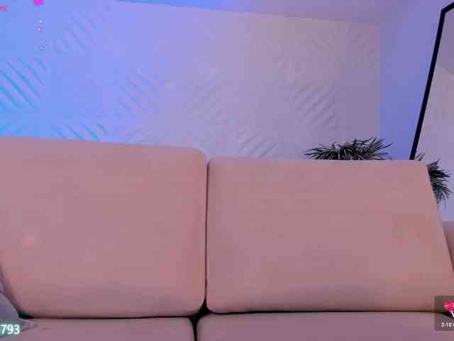 AlyssaDean webcam